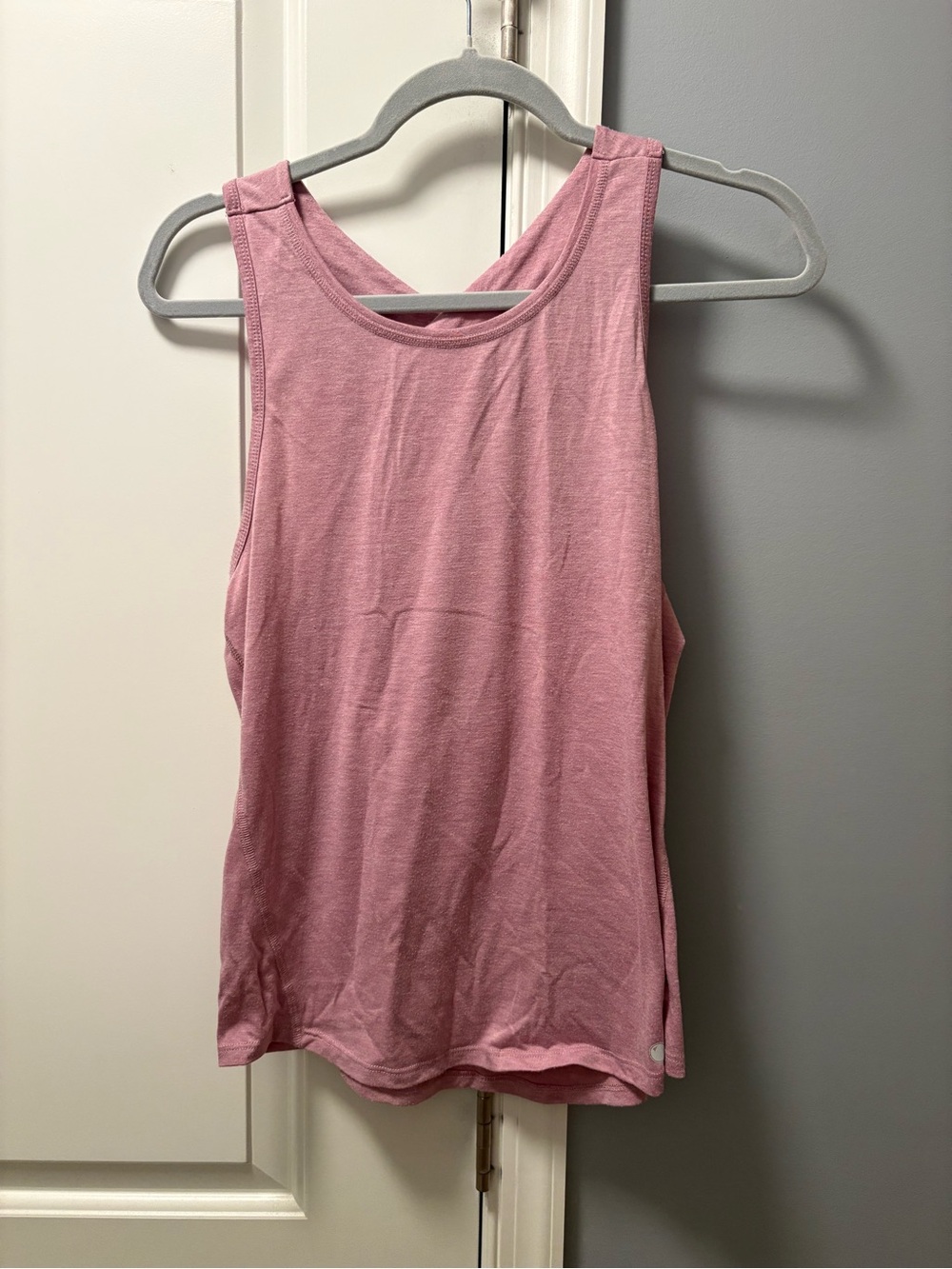 Yogalicious Dusty Rose Criss Cross Back Tank Top Size M